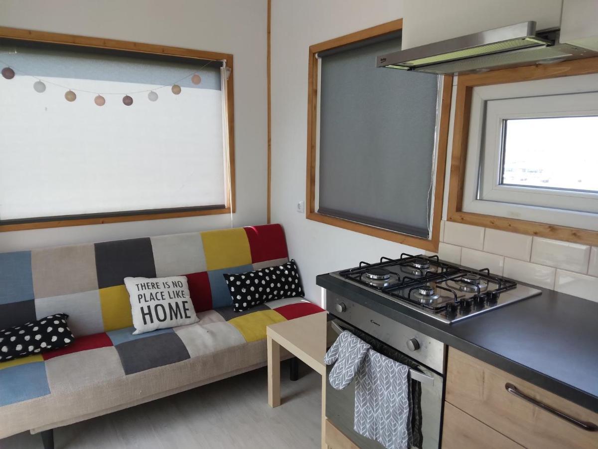 הוילה Sinnicoara Tiny House Cluj With Jacuzzi מראה חיצוני תמונה
