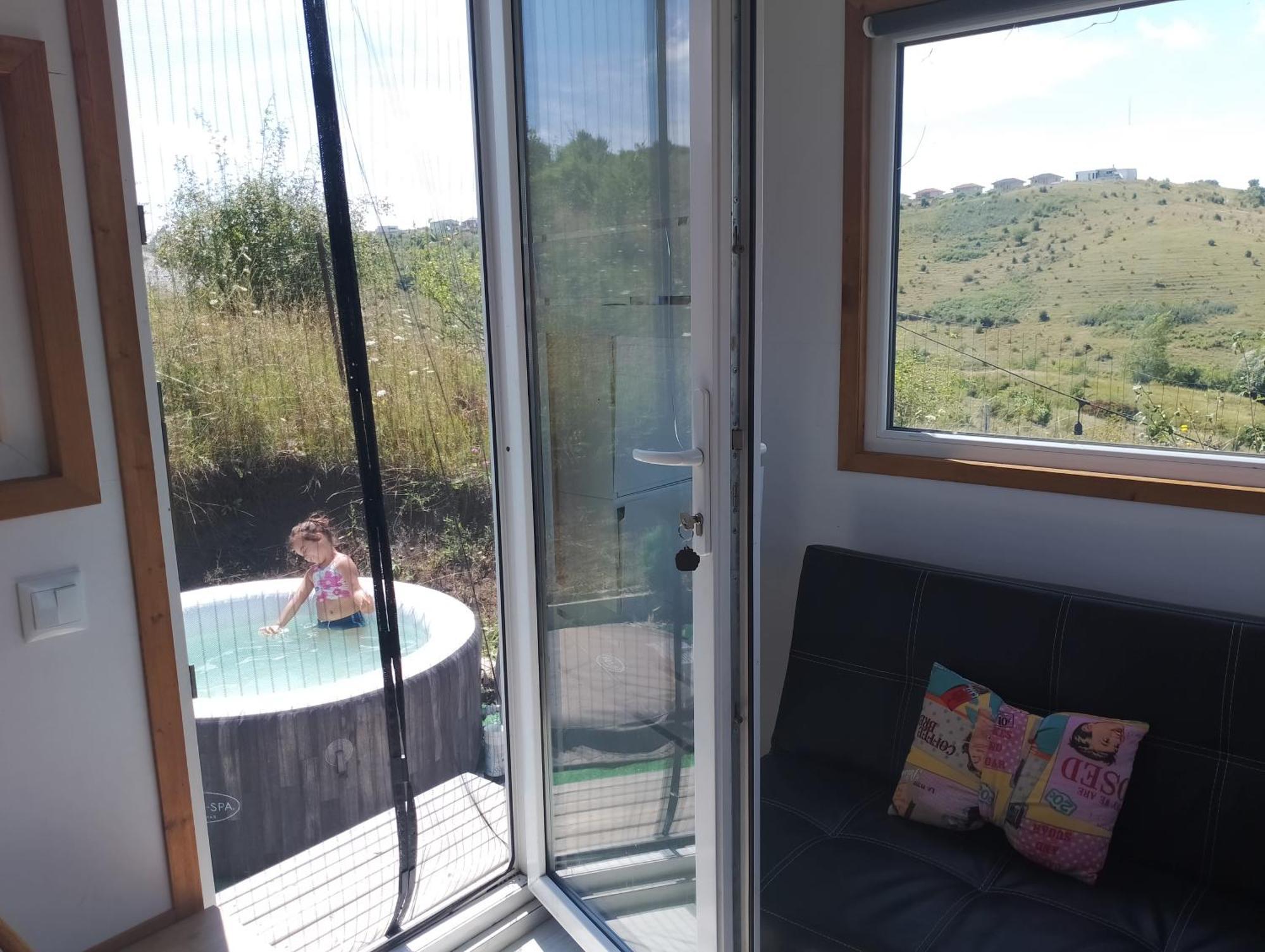 הוילה Sinnicoara Tiny House Cluj With Jacuzzi מראה חיצוני תמונה